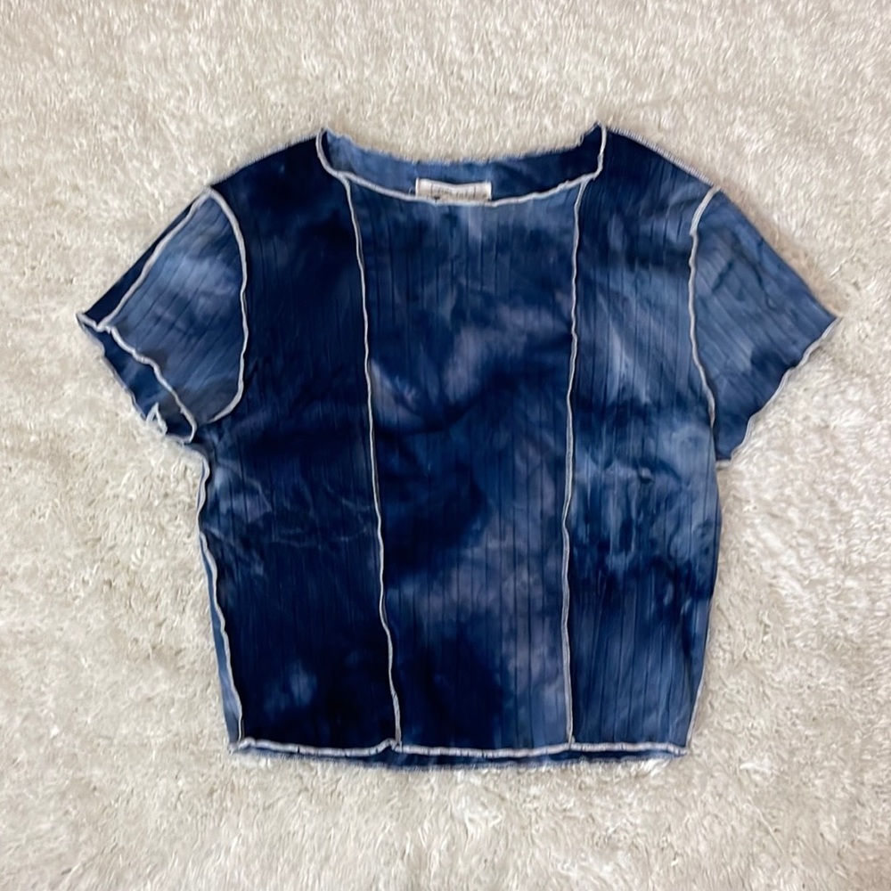 blue tie dye shirt